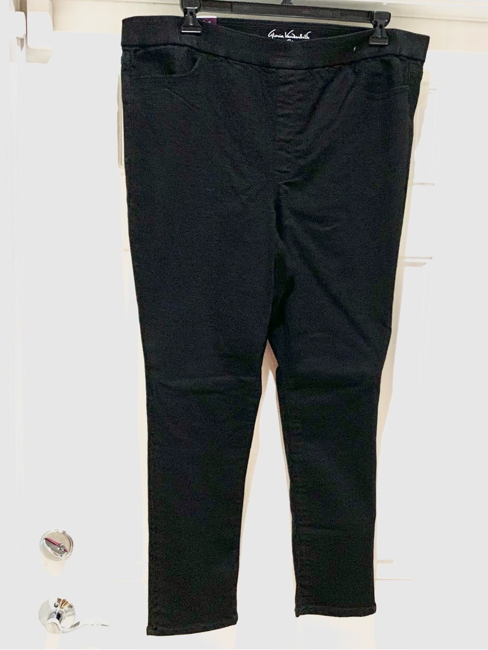 GLORIA VANDERBILT ALL AROUND SLIMMING EFFECTS PULL ON HIGH-RISE POCKETS BLK 22